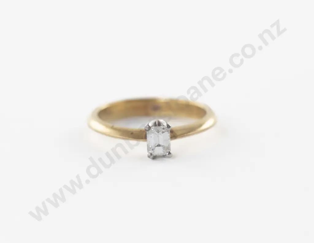 18ct Solitaire Diamond Ring Image 1++