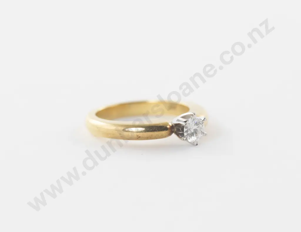 18ct Solitaire Diamond Ring Image 1++