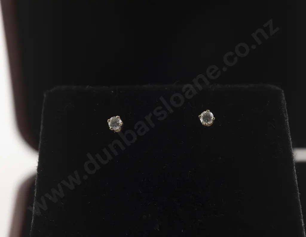 Pair 14ct Diamond Stud Earrings Image 1++
