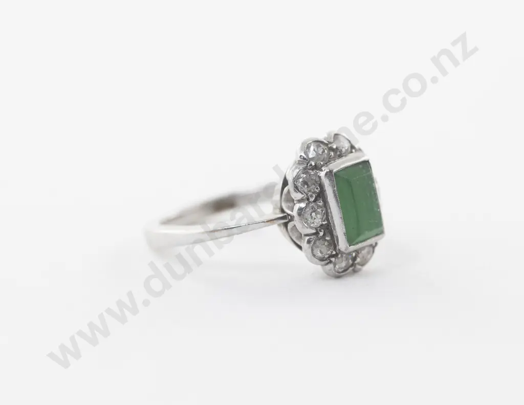 18ct White Gold 11Stone Emerald and Diamond Cluster Ring Image 1++