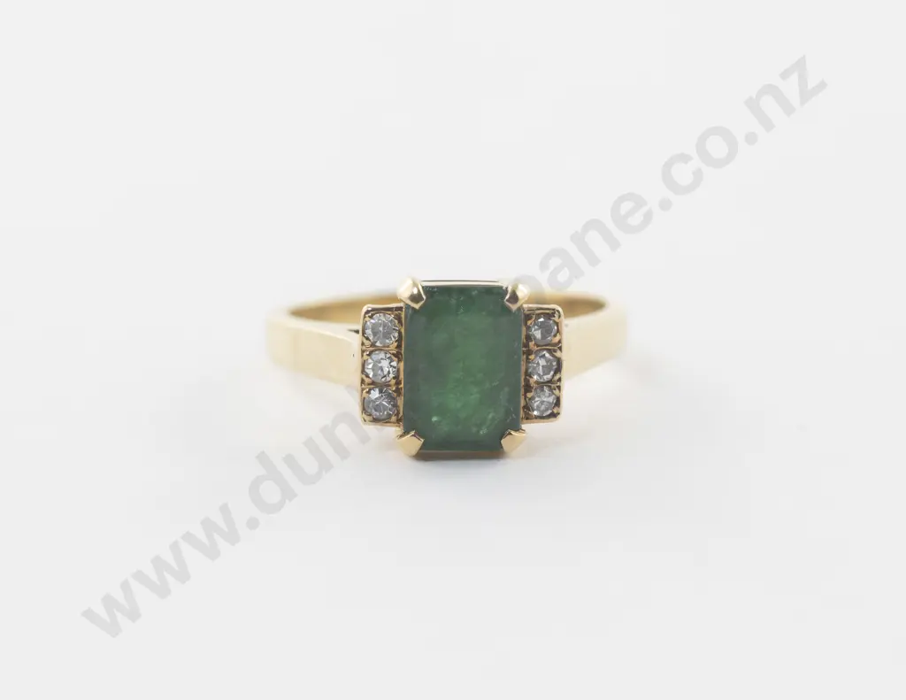 18ct Seven Stone Emerald and Diamond Ring Image 1++