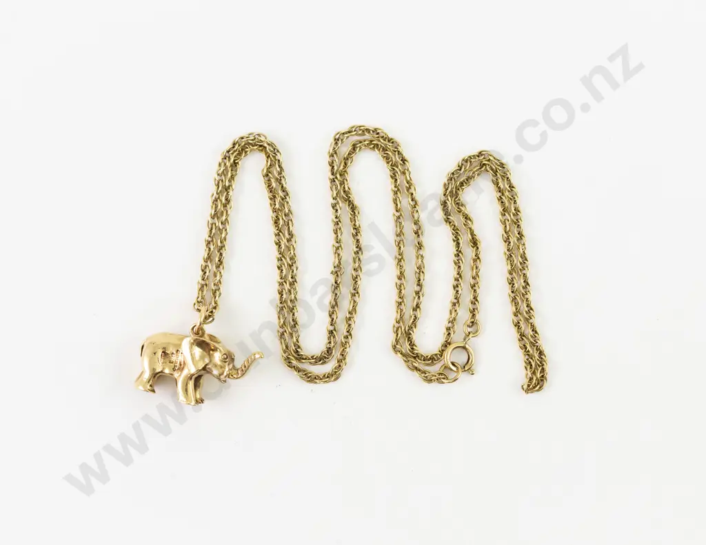 9ct Elephant Pendant on 9ct Curb Link Neck Chain Image 1++