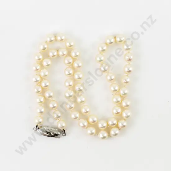 Single Strand Uniform Cultured Pearl Necklace