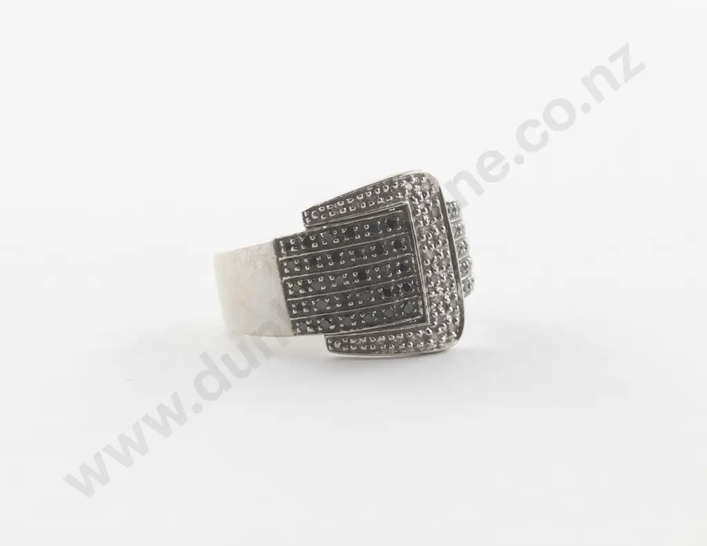 10ct White Gold Diamond Buckle Band Ring Image 1++