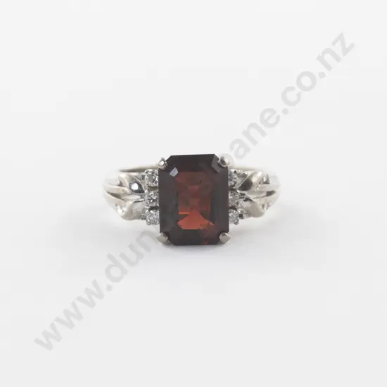 14ct Seven Stone Garnet and Diamond Ring
