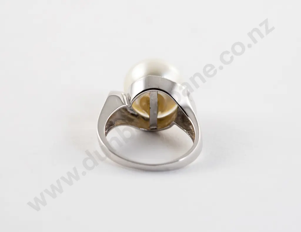 14ct White Gold Single Cultured Pearl and Diamond Ring Image 1++