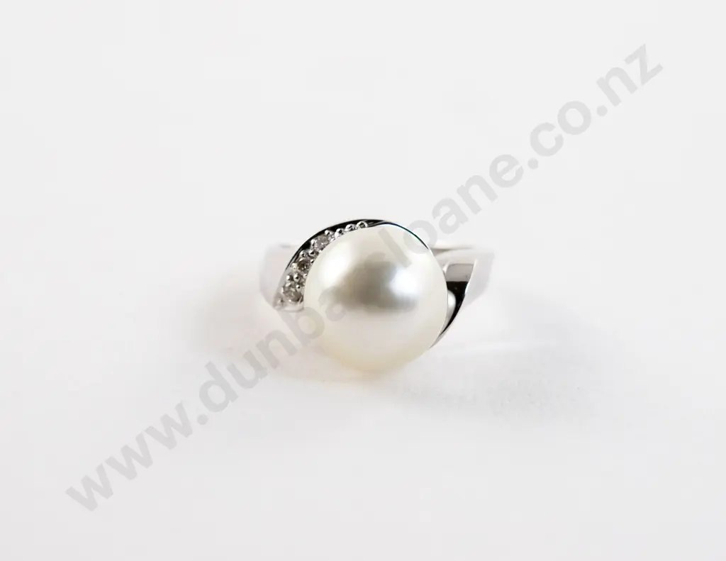 14ct White Gold Single Cultured Pearl and Diamond Ring Image 1++