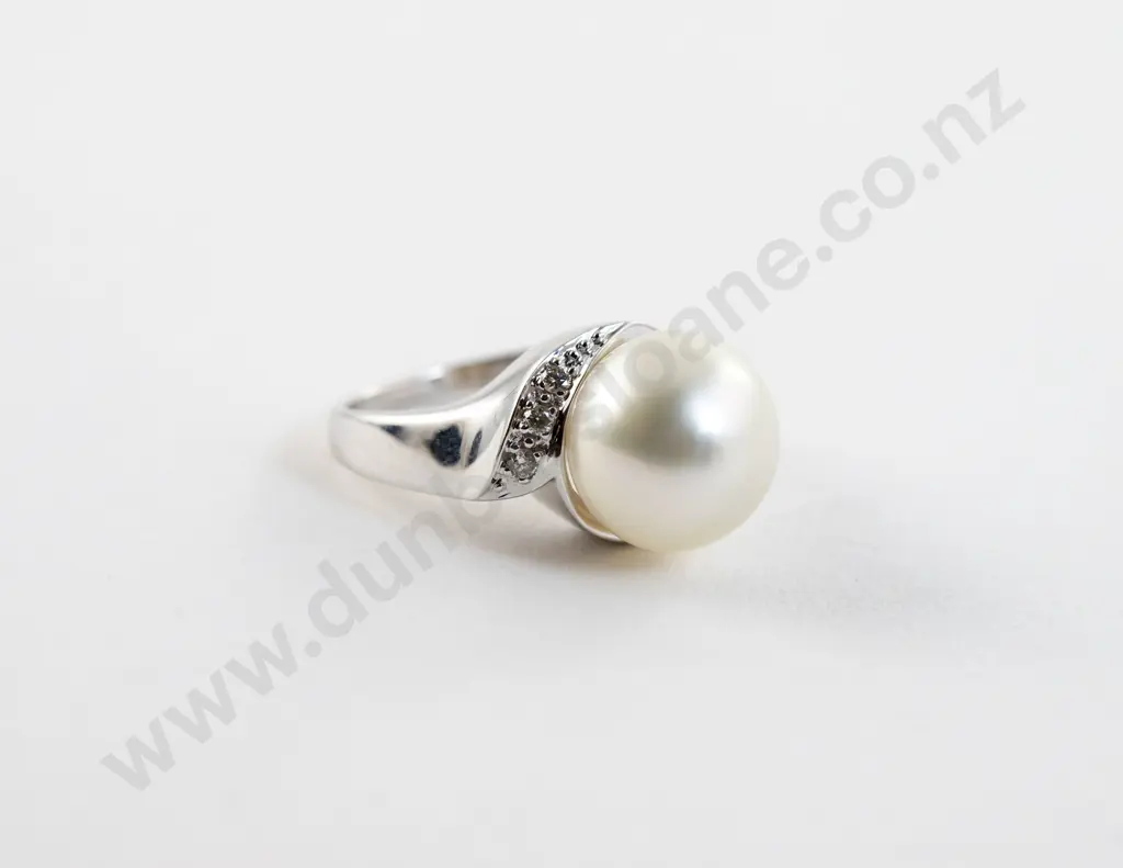 14ct White Gold Single Cultured Pearl and Diamond Ring Image 1++