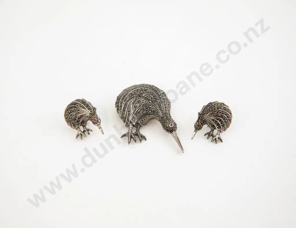S/S Marcasite Kiwi Brooch with Matching Earrings Image 1++