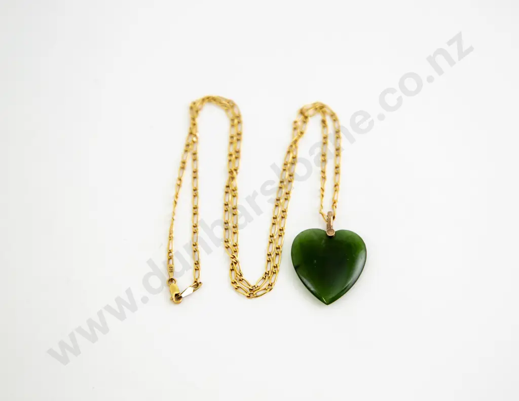 NZ Greenstone Heart Pendant on 9ct Neck Chain Image 1++