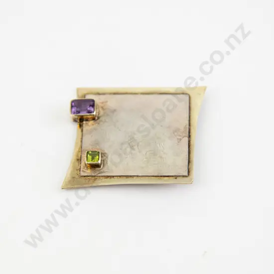 Unidentified NZ Jeweller S/S Amethyst and Peridot Diamond Shaped Brooch