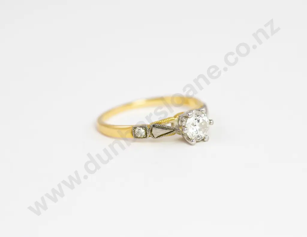 18ct Solitaire Diamond Ring Image 1++