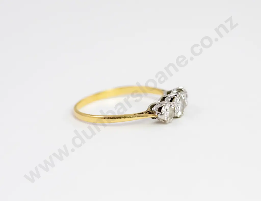 18ct Three Stone Diamond Bridge Ring Image 1++