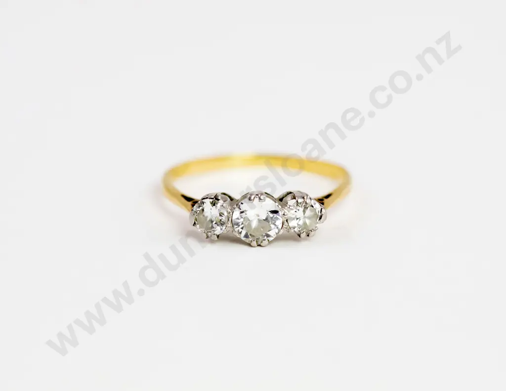 18ct Three Stone Diamond Bridge Ring Image 1++