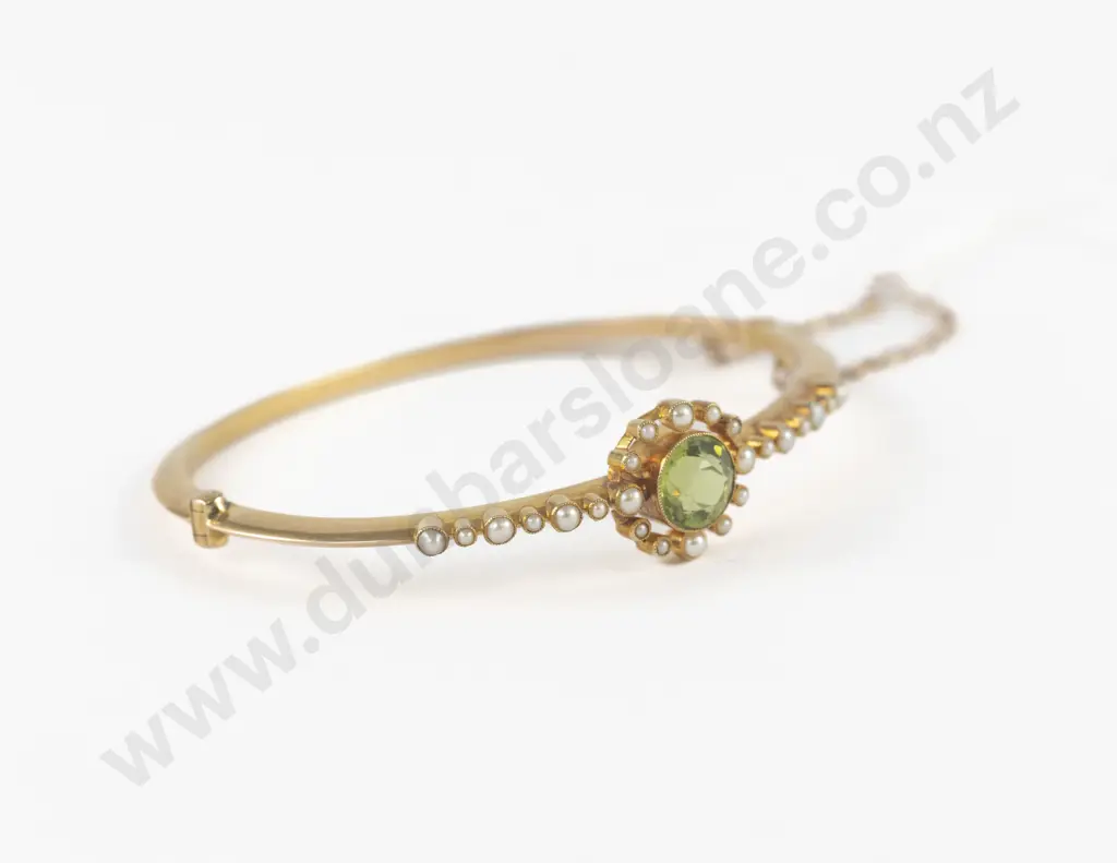 Edwardian 9ct Peridot and Seed Pearl Hinged Snap Bangle Image 1++