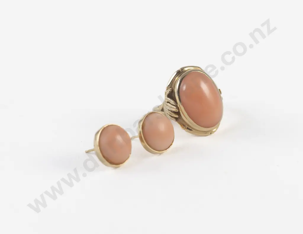 9ct Single Stone Coral Dress Ring with Pair of Earrings Image 1++