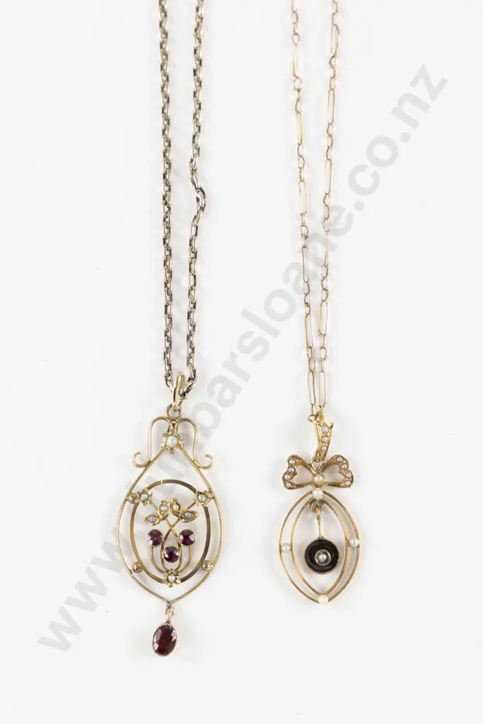 Edwardian 9ct Seed Pearl Pendant Image 1++