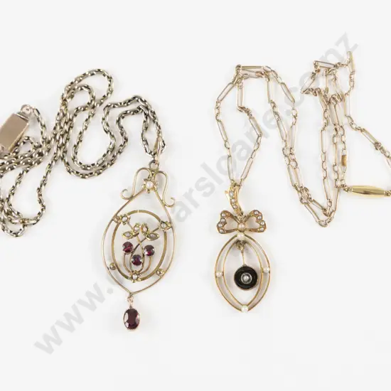 Edwardian 9ct Seed Pearl Pendant