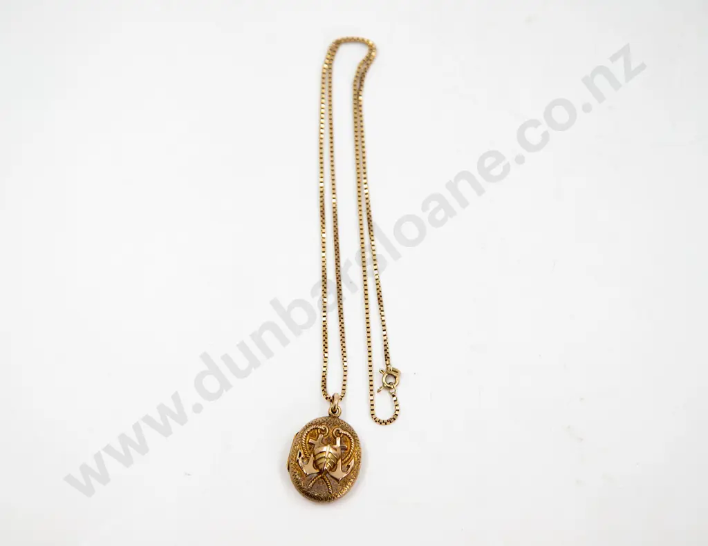 Victorian Gold Oval Photo/Hair Locket Image 1++