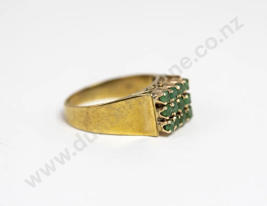 9ct Twelve Stone Emerald Ring Image 1++
