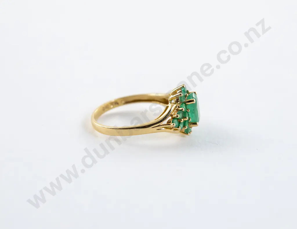 14ct 19Stone Emerald Cluster Ring Image 1++