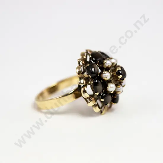 18ct 16Stone Star Sapphire and Seed Pearl Princess Style Dress Ring