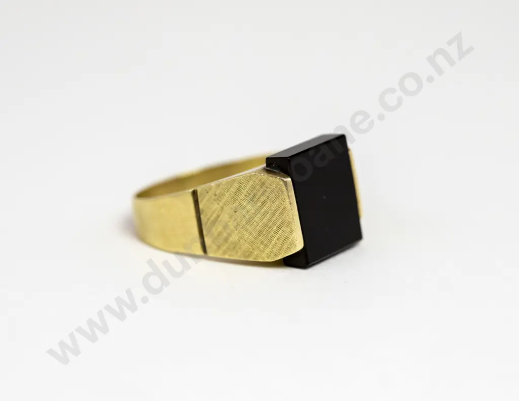 14ct Gents Onyx Dress Ring Image 1++