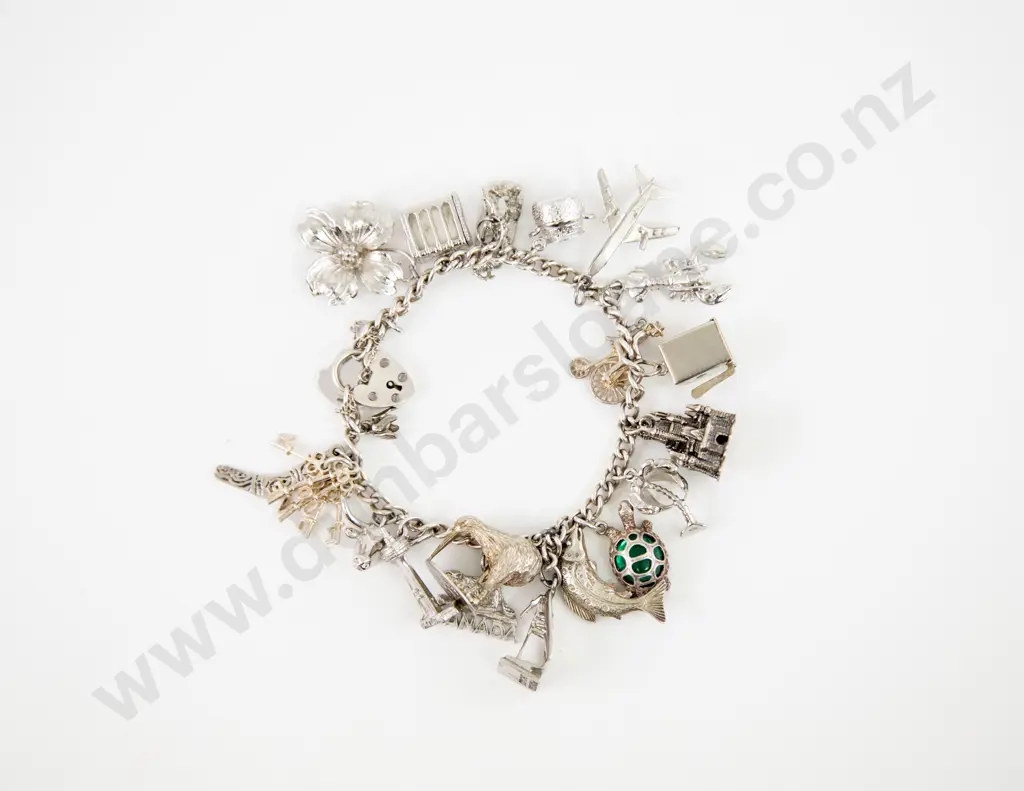 S/S Curb Link Charm Bracelet Image 1++