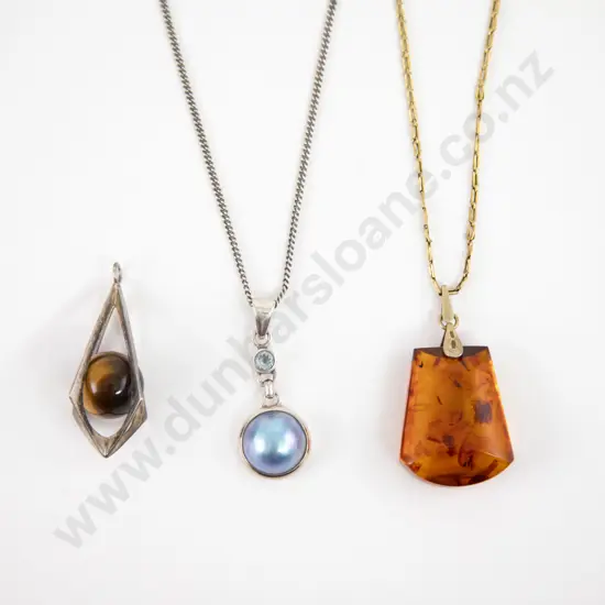 S/S Single Blue Mabe Pearl Pendant