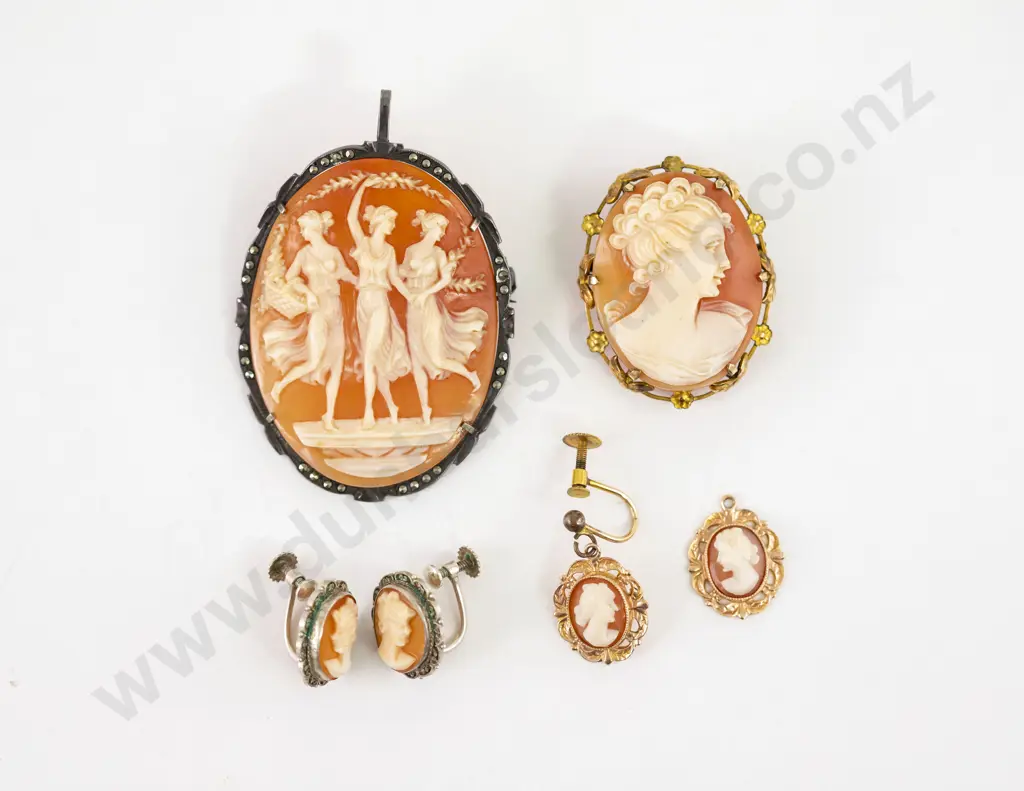 9ct Framed Portrait Cameo Brooch Pendant and Odd Earring Image 1++