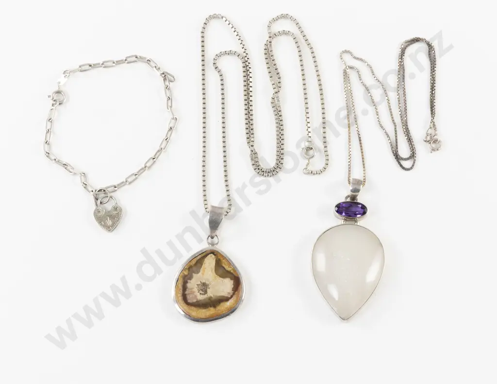 Small Collection of Sterling Silver Jewellery Image 1++