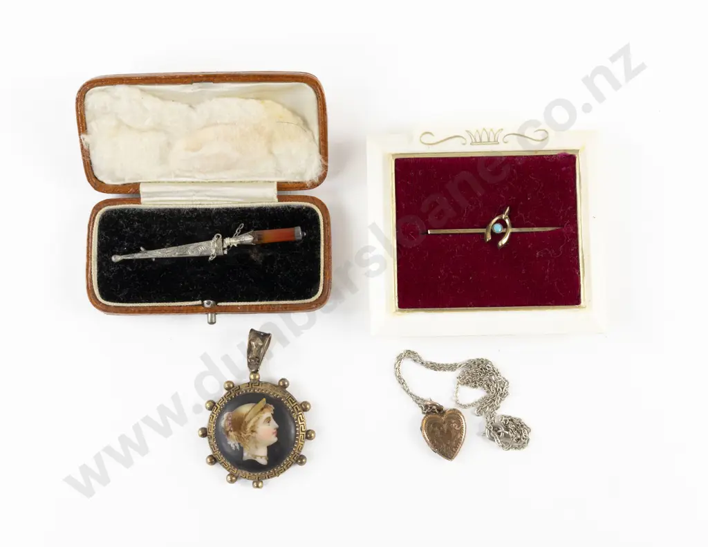 Victorian Silver Gilt Pendant with Two Brooches and Gold Plated Heart Pendant Image 1++