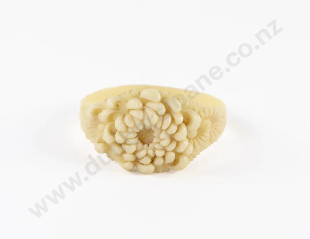 Art Deco Floral Plastic Ivory Bangle Image 1++