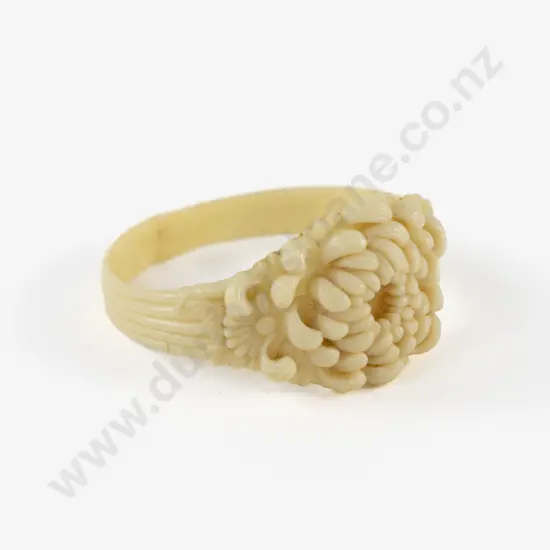 Art Deco Floral Plastic Ivory Bangle