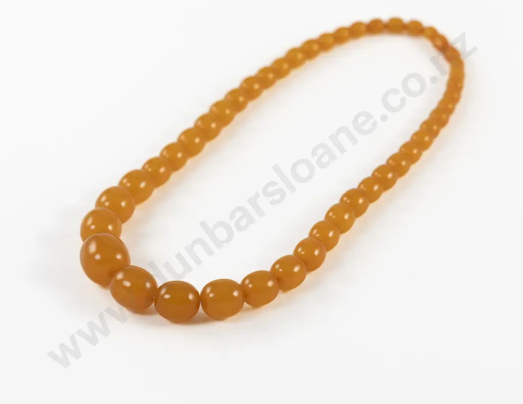 Vintage Single Strand Graduated Amber Necklace Image 1++