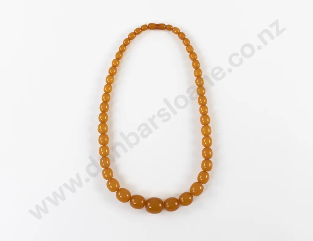 Vintage Single Strand Graduated Amber Necklace Image 1++