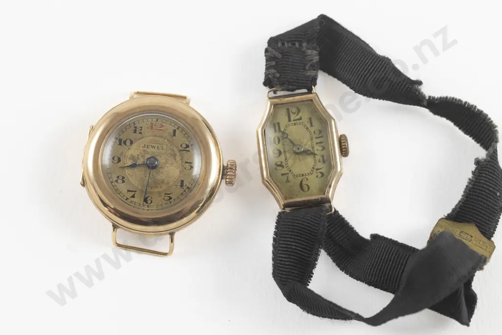 Vintage 14ct Ladies Wrist Watch and Other 9ct Image 1++