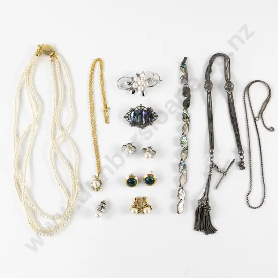 Collection of Assorted Costume Jewellery