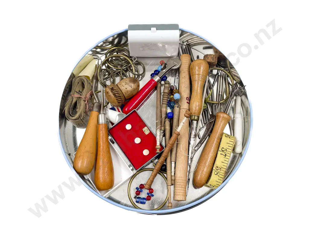 Vintage Sewing Tools including Six Lace Makers Bobbins Image 1++
