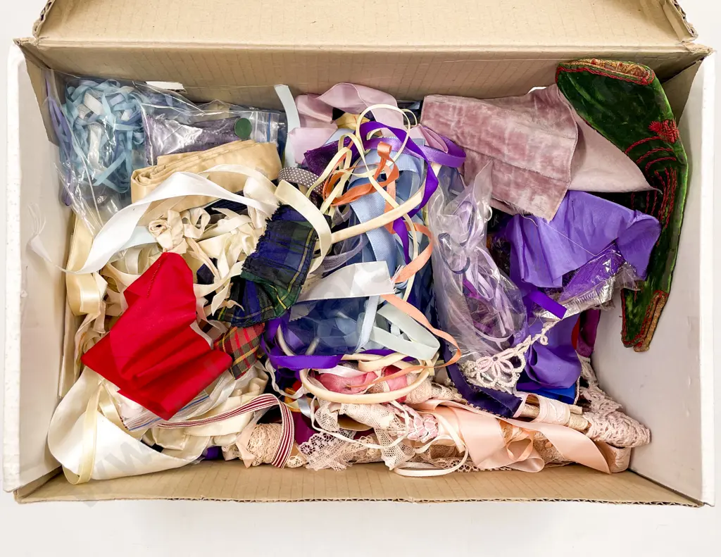 Collection Vintage Lace and Ribbons Image 1++