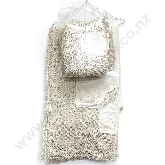 Vintage Fine Linen and Crocheted Lace Table Cloth with Napkins