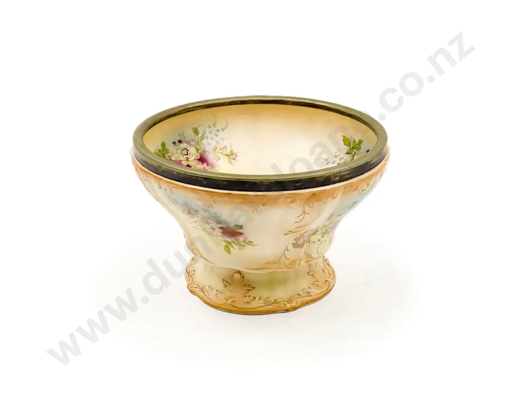 Royal Devon Pedestal Centre Bowl Image 1++
