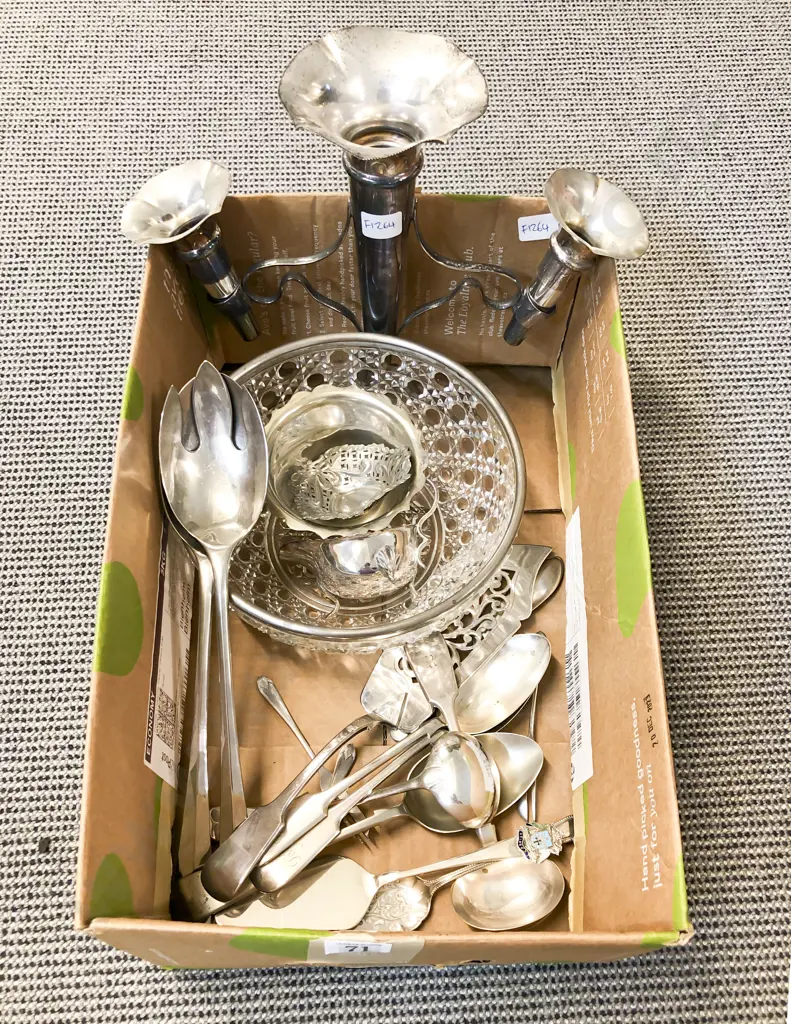 Quantity of Assorted Cutlery & Plated Items etc Image 1++