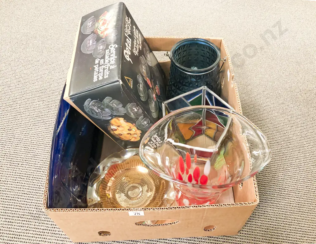 Quantity of Assorted Glassware etc Image 1++