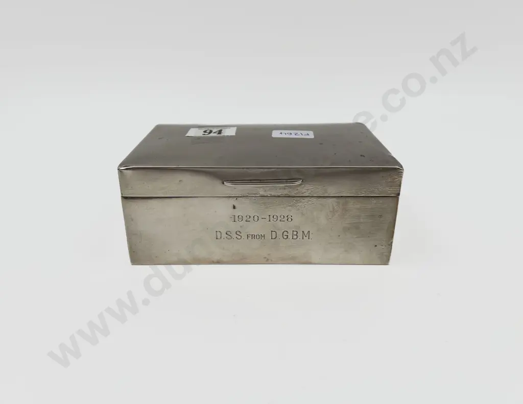 S/S Cigarette Box with Wooden Interior Image 1++