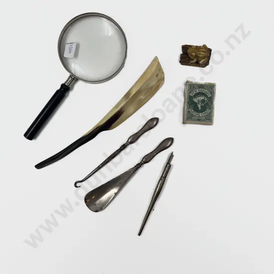 Quantity of Assorted Vintage incl S/S Handled Shoe Horn & Button Hook etc
