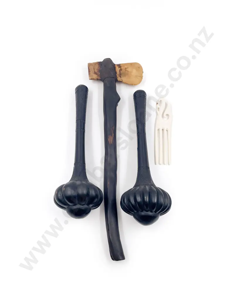 Small Quantity of Assorted Tribal Items Image 1++