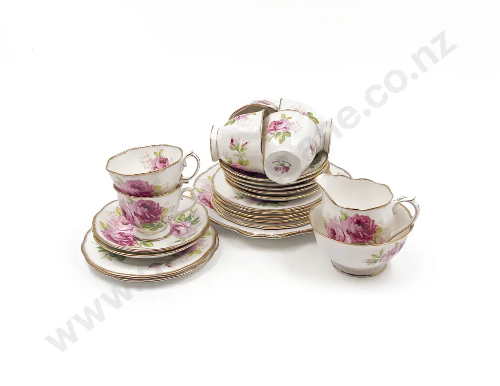 Royal Albert "American Beauty" Part Teaset Image 1++