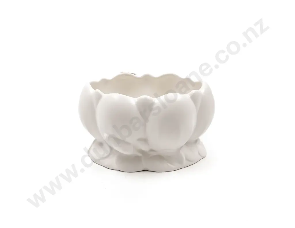 Possibly Crown Lynn White Glazed Lotus Vase (unmarked) Image 1++
