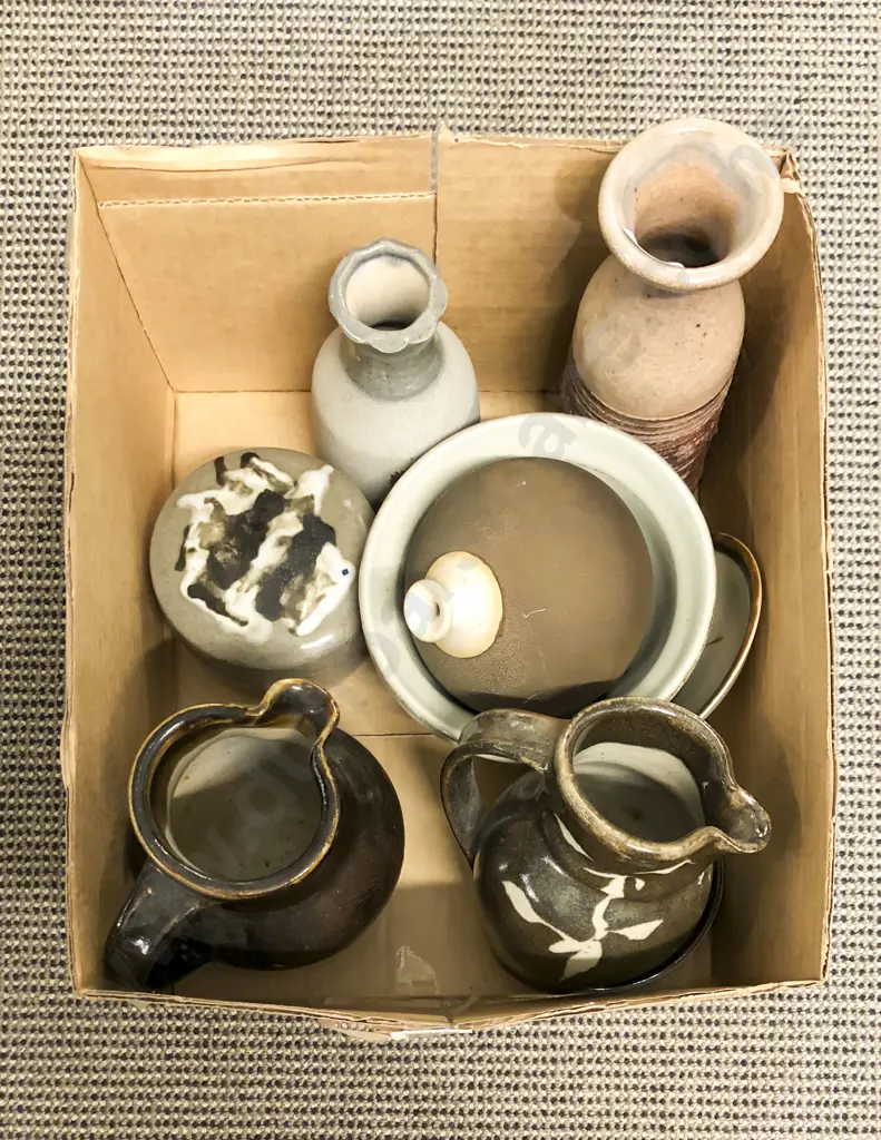 Box of Assorted Pottery Image 1++